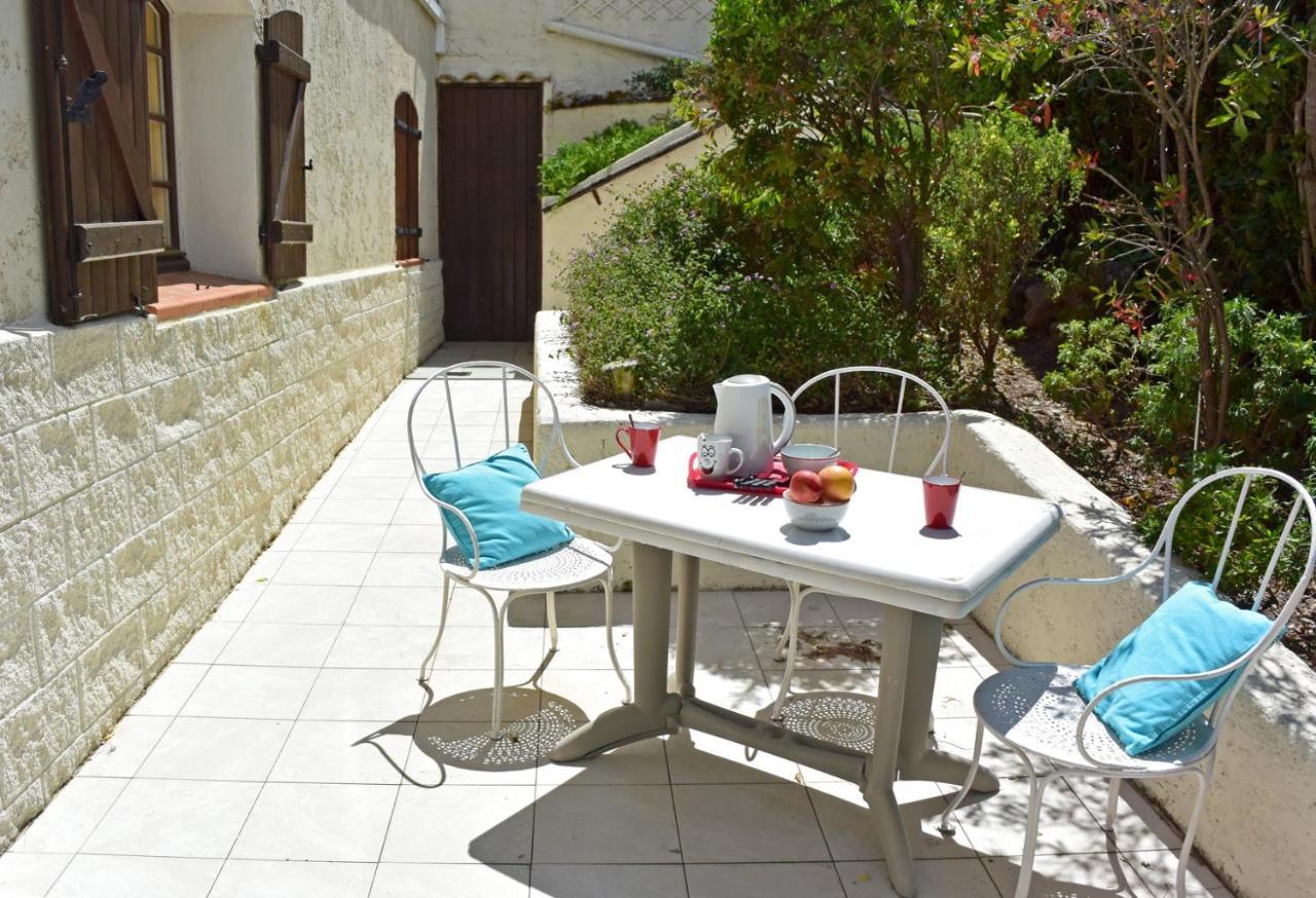 Appartements Dans Villa En Rez De Jardin Йер Экстерьер фото