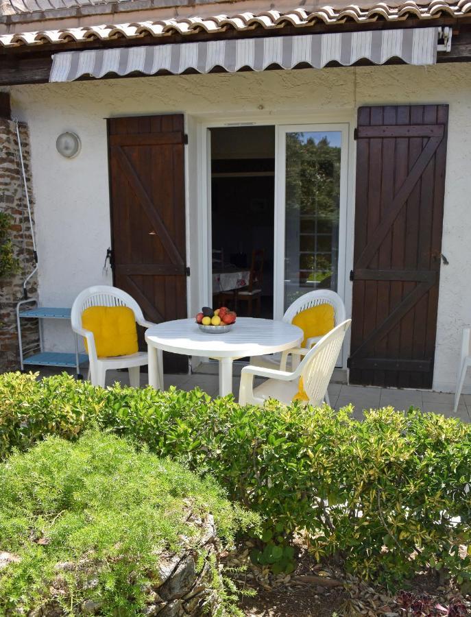 Appartements Dans Villa En Rez De Jardin Йер Экстерьер фото